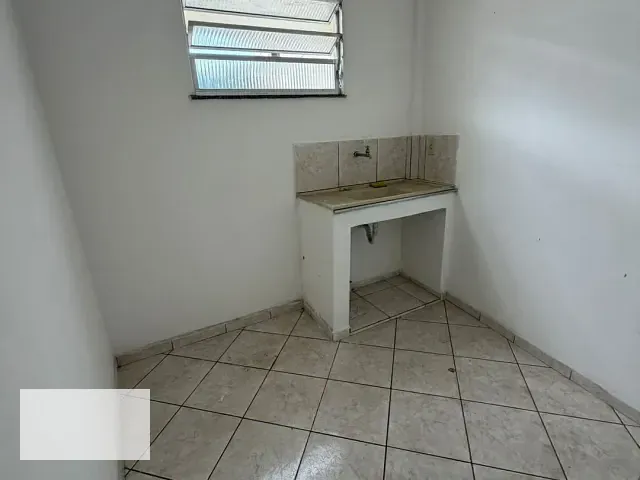 Apartamento 1 quarto e 1 banheiro, para alugar, no bairro Centro em Santos Dumont