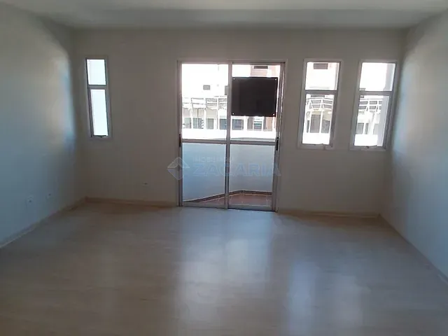 Apartamento 2 quartos e 3 banheiros, para alugar, no bairro Centro em Apucarana