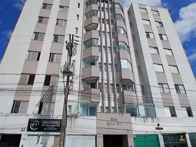 Apartamento 2 quartos e 3 banheiros, para alugar, no bairro Centro em Apucarana