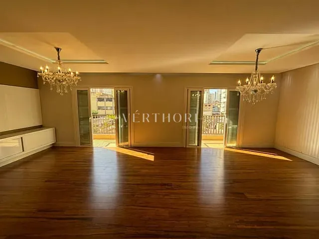 Apartamento com 210m² 3 quartos e 3 banheiros, à venda, no bairro Centro em Londrina