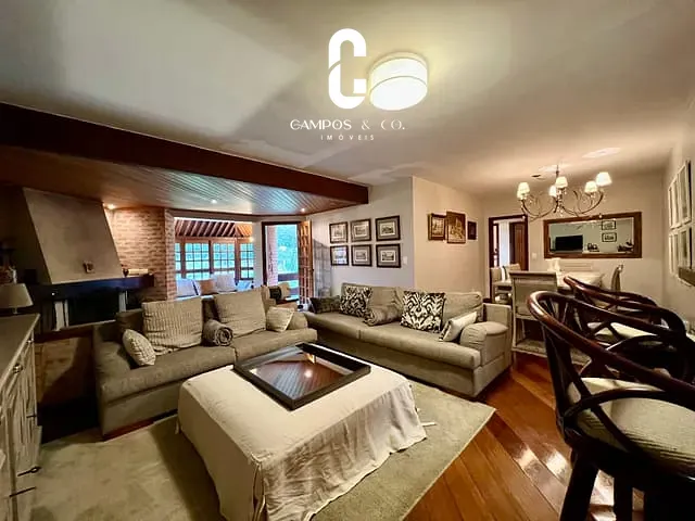 Apartamento 3 quartos e 3 banheiros, à venda, no bairro Vila Capivari em Campos Do Jordão