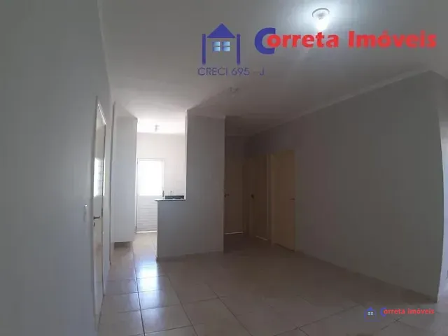 Apartamento 2 quartos e 1 banheiro, à venda, no bairro Santos Dumont em Três Lagoas