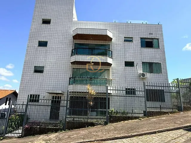 Apartamento 4 quartos e 5 banheiros, à venda, no bairro Centro em Valença