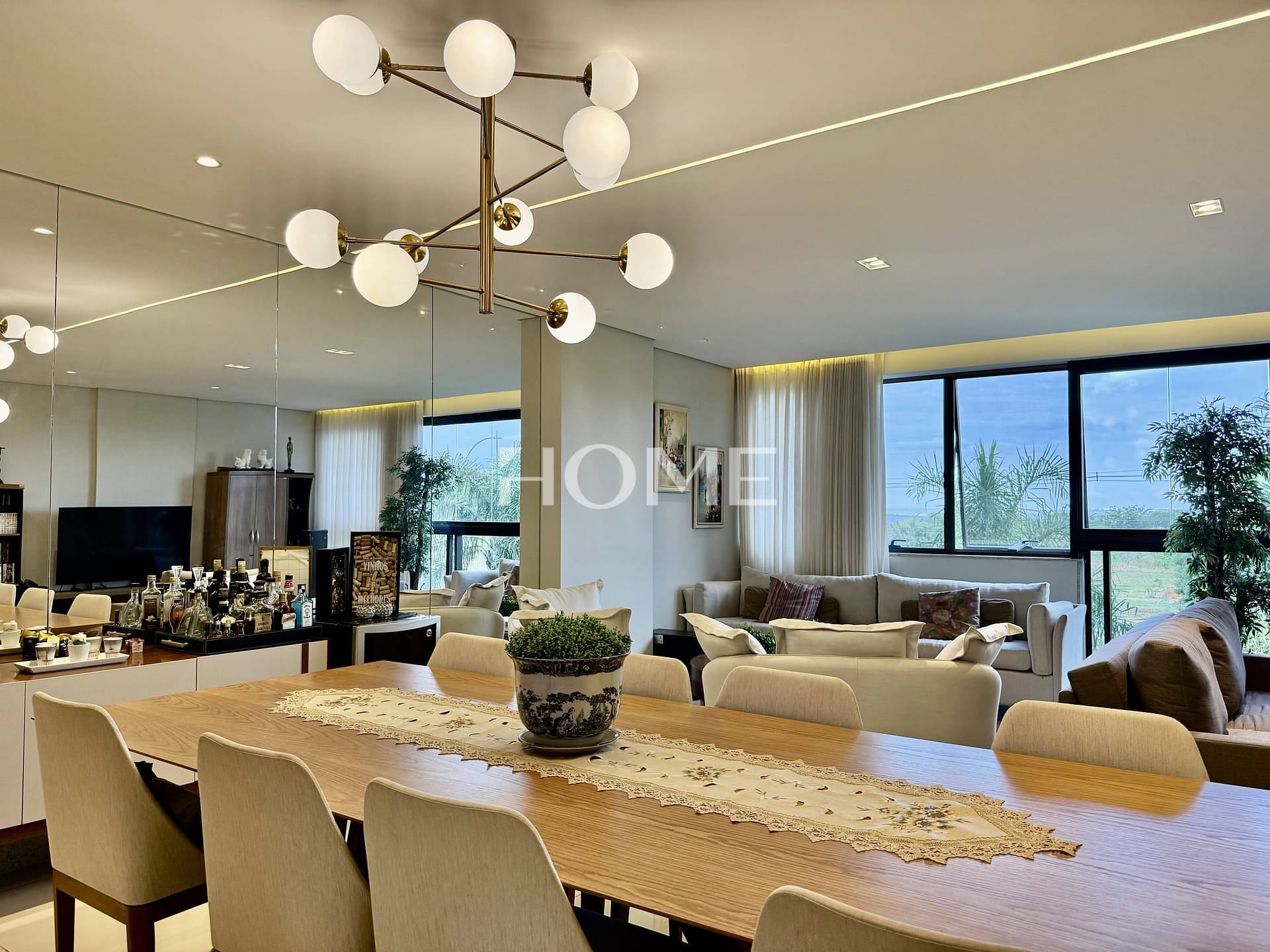 SQNW 104 Á VENDA – 162m² – 3 SUÍTES – MOBILIADO