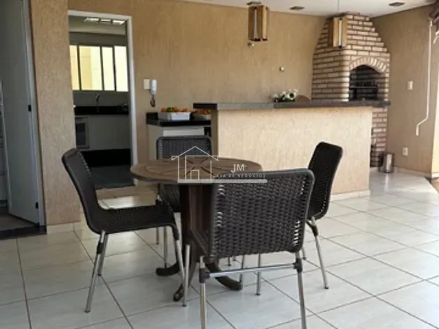 Apartamento com 300m² 4 quartos e 4 banheiros, à venda, no bairro Saraiva em Uberlândia