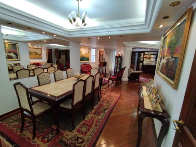 Apartamento com 278m² 4 quartos e 5 banheiros, à venda, no bairro Setor Bueno em Goiânia