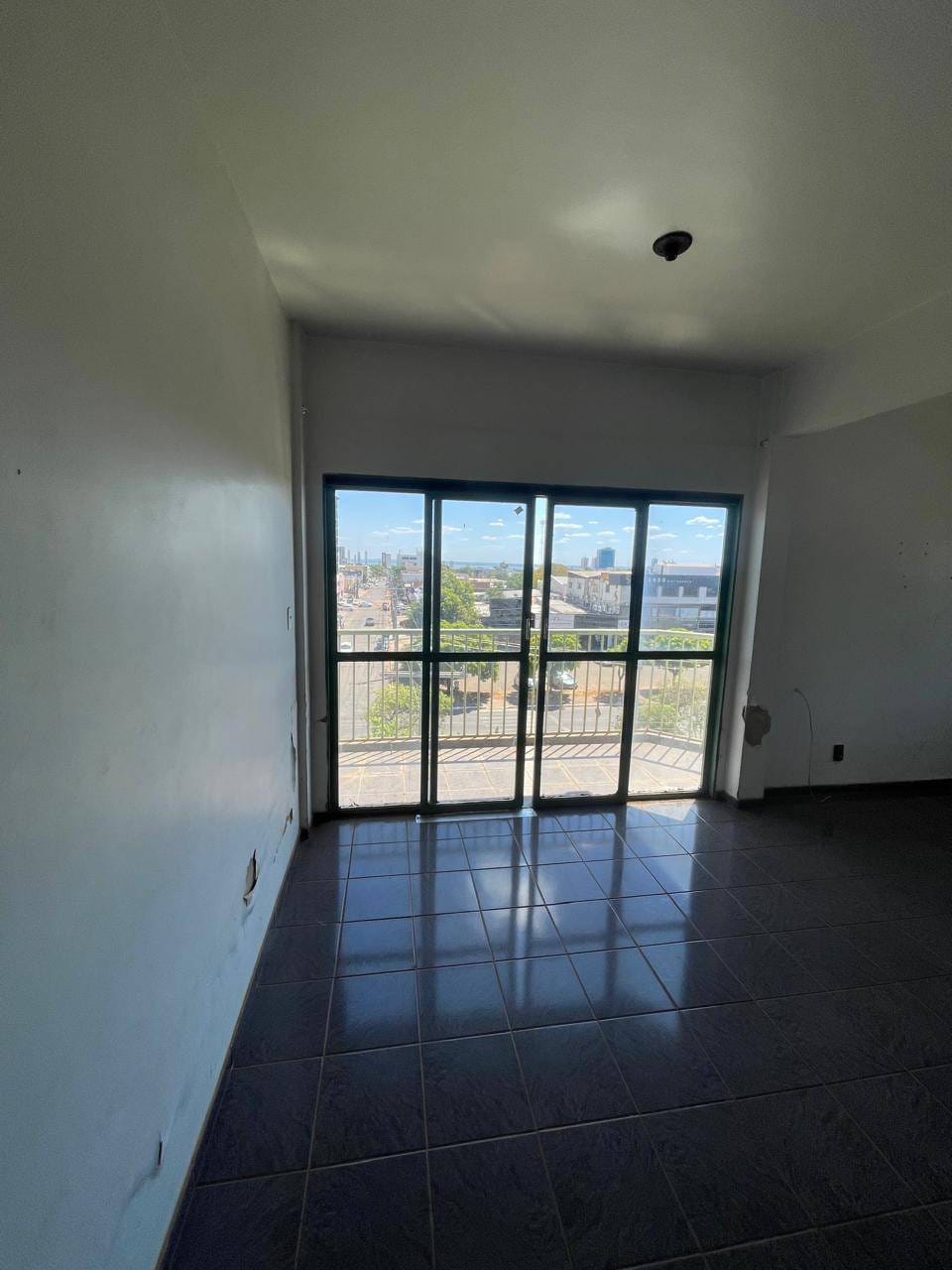 Apartamento à venda com 3 quartos, 96m² - Foto 3