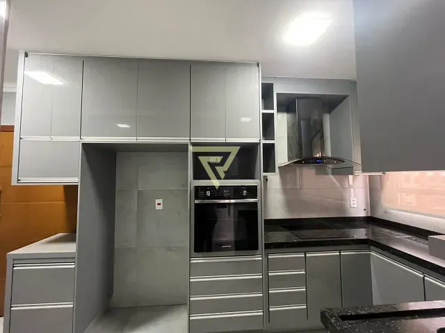 Apartamento 2 quartos e 2 banheiros, à venda ou para alugar, no bairro Centro em Ribeirão Preto