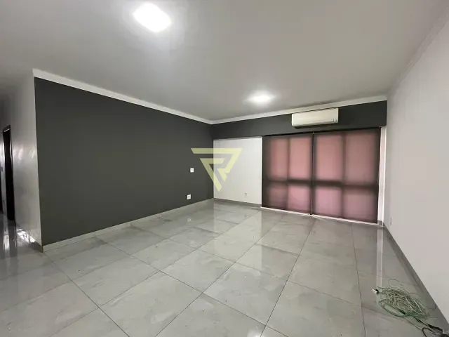 Apartamento 2 quartos e 2 banheiros, à venda ou para alugar, no bairro Centro em Ribeirão Preto