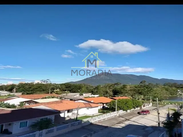 Apartamento com 1100m² 2 quartos e 2 banheiros, à venda, no bairro Aririu em Palhoça