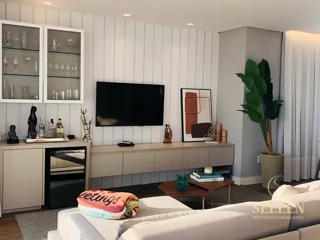Apartamento 4 quartos e 3 banheiros, à venda, no bairro Pioneiros em Balneário Camboriú