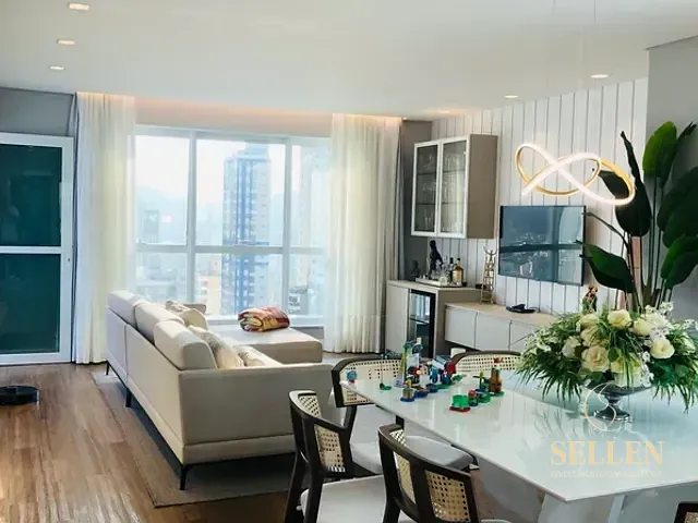 Apartamento 4 quartos e 3 banheiros, à venda, no bairro Pioneiros em Balneário Camboriú