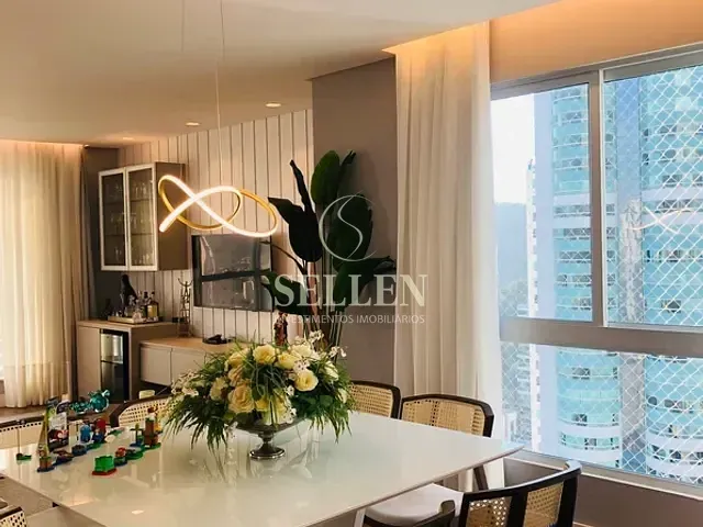 Apartamento 4 quartos e 3 banheiros, à venda, no bairro Pioneiros em Balneário Camboriú