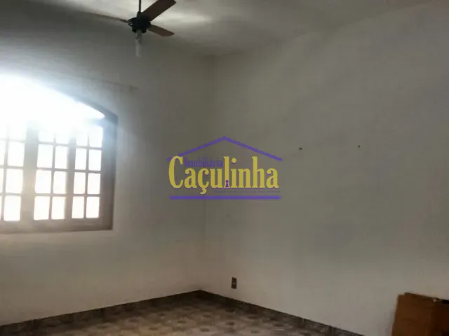 Apartamento 1 quarto e 1 banheiro, à venda, no bairro Santo Cristo em Barra do Piraí