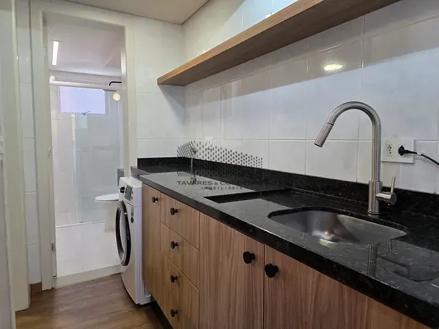 Apartamento 1 quarto e 1 banheiro, para alugar, no bairro Água Verde em Curitiba