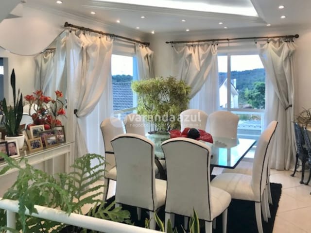 Apartamento com 600m² 5 quartos e 3 banheiros, à venda, no bairro Aruã em Mogi das Cruzes