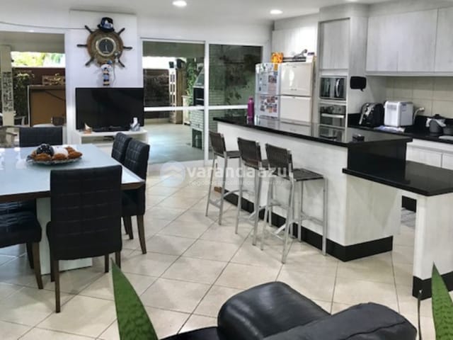 Apartamento com 600m² 5 quartos e 3 banheiros, à venda, no bairro Aruã em Mogi das Cruzes