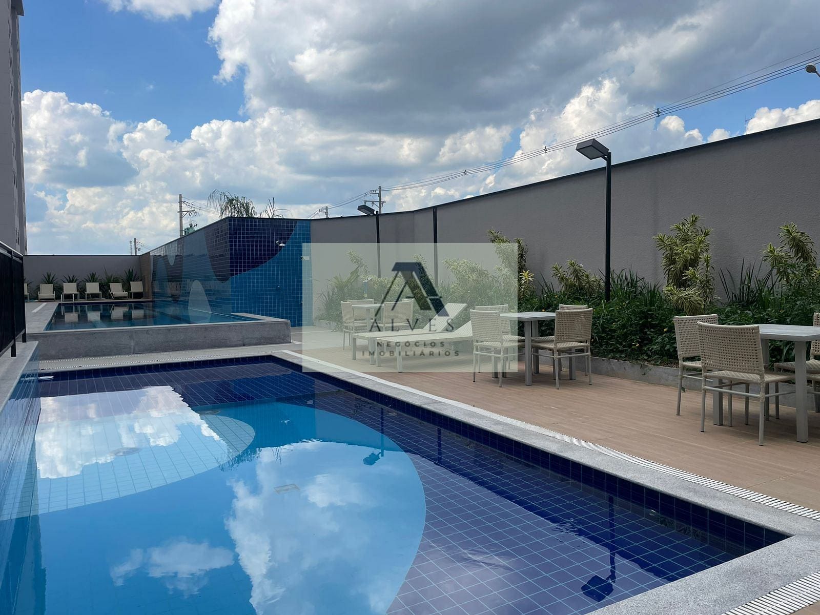 Apartamento à venda com 2 quartos, 69m² - Foto 43