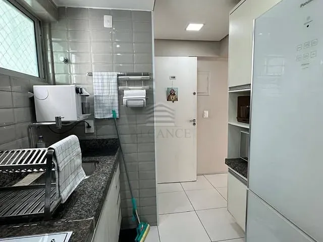 Apartamento 3 quartos e 2 banheiros, à venda, no bairro Uruguai em Teresina