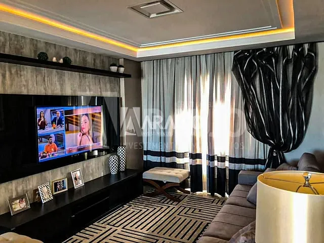 Apartamento com 229m² 3 quartos e 1 banheiro, à venda, no bairro Centro em Balneário Camboriú