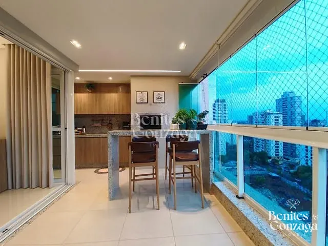 Apartamento com 163m² 3 quartos e 3 banheiros, à venda, no bairro Zona 03 em Maringá