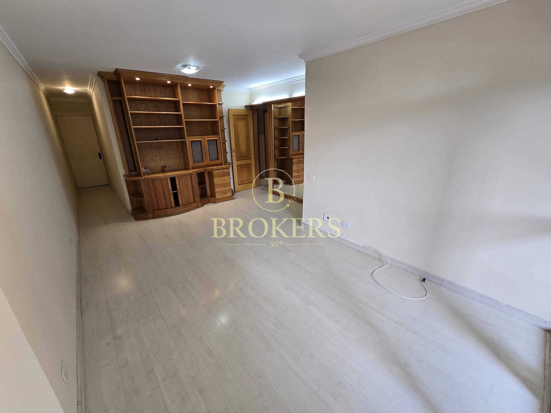 Apartamento à venda, Rua Marquês de Olinda - Botafogo. Varanda, 2 quartos/1 suíte, 1 vaga escriturada - 80m²