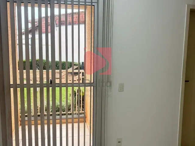Apartamento 2 quartos e 1 banheiro, para alugar, no bairro Jardim Ferrarezzi em Pirassununga