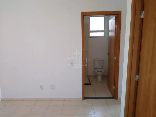 Apartamento com 46m² 2 quartos e 1 banheiro, para alugar, no bairro Jardim Esperança em Cabo Frio