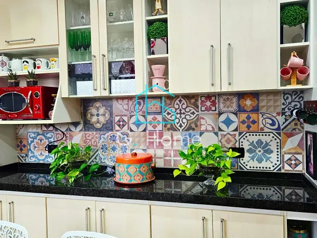 Apartamento com 217m² 3 quartos e 4 banheiros, à venda, no bairro Centro em Londrina