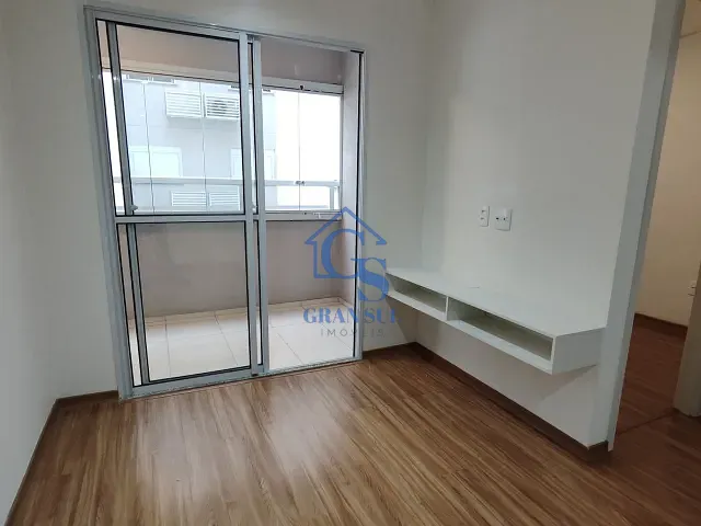 Apartamento 2 quartos e 1 banheiro, para alugar, no bairro Jurubatuba em São Paulo