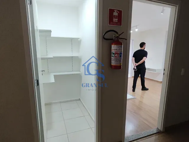 Apartamento 2 quartos e 1 banheiro, para alugar, no bairro Jurubatuba em São Paulo