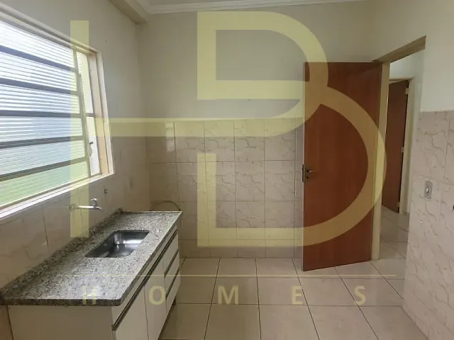 Apartamento 2 quartos e 1 banheiro, para alugar, no bairro Parque São João em Votorantim