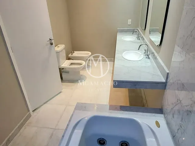 Apartamento 4 quartos e 6 banheiros, à venda, no bairro Barra da Tijuca em Rio de Janeiro
