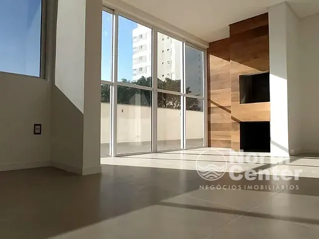 Apartamento com 241m² 3 quartos e 2 banheiros, à venda, no bairro Centro em Balneário Piçarras