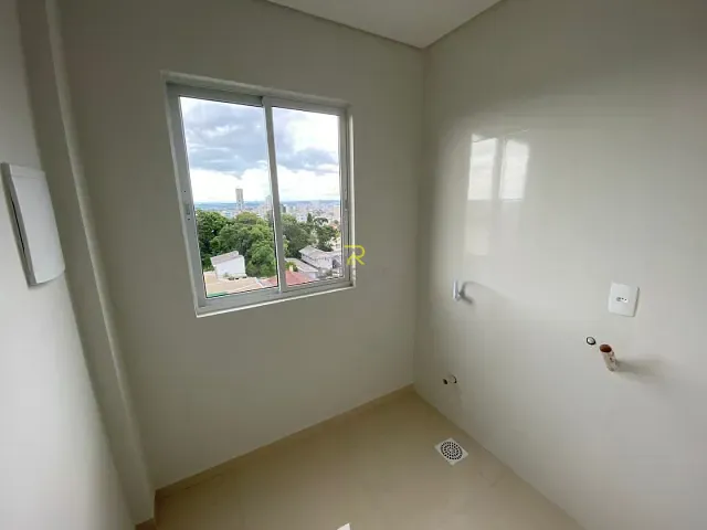 Apartamento 2 quartos e 1 banheiro, para alugar, no bairro Santa Cruz em Guarapuava