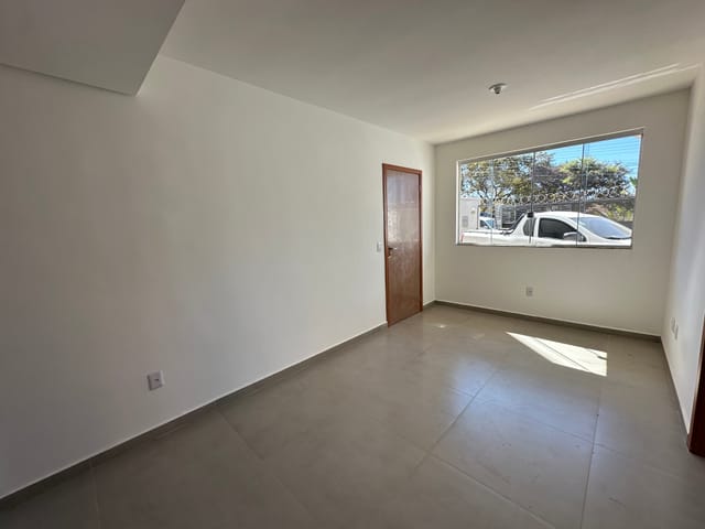 Apartamento com 77m² 3 quartos e 2 banheiros, à venda, no bairro Parque Xangri-Lá em Contagem