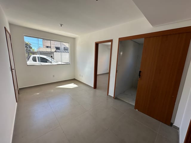 Apartamento com 77m² 3 quartos e 2 banheiros, à venda, no bairro Parque Xangri-Lá em Contagem