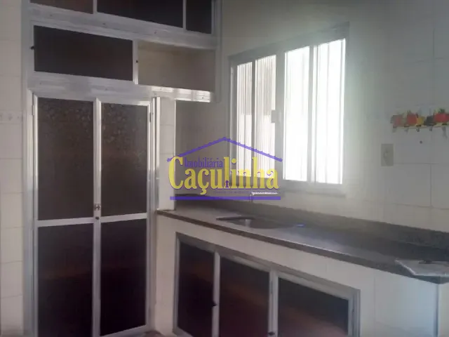 Apartamento 2 quartos e 1 banheiro, à venda, no bairro Santo Cristo em Barra do Piraí