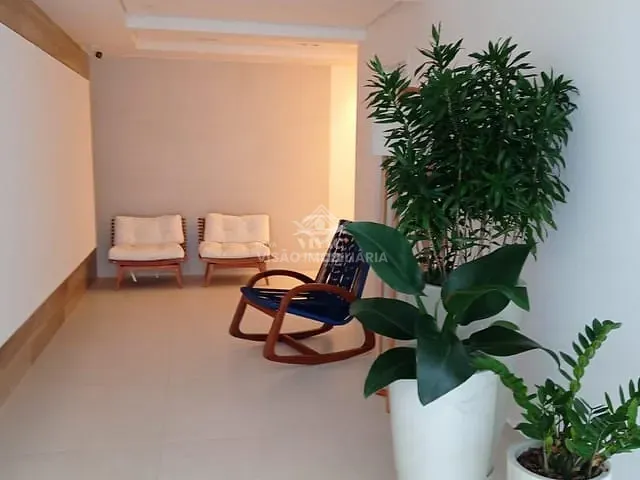Apartamento à venda, no bairro Guilhermina em Praia Grande