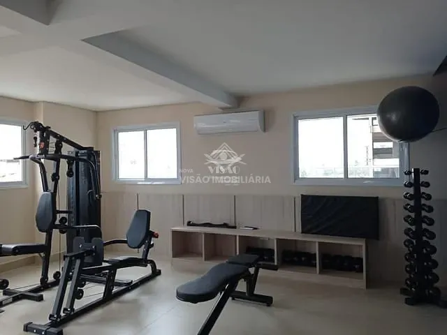 Apartamento à venda, no bairro Guilhermina em Praia Grande