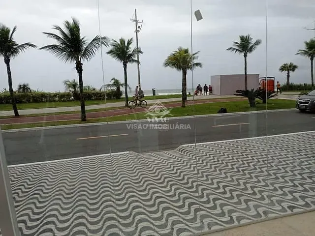 Apartamento à venda, no bairro Guilhermina em Praia Grande