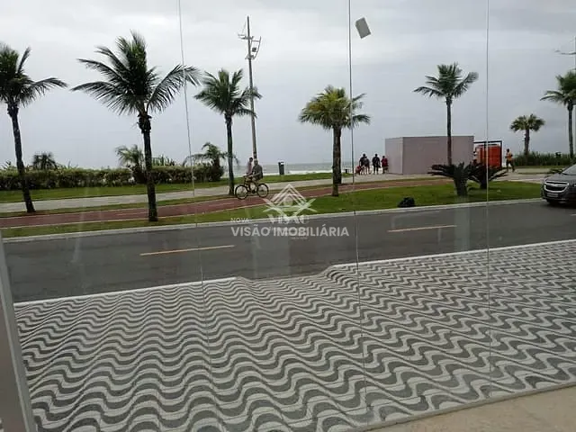 Apartamento à venda, no bairro Guilhermina em Praia Grande