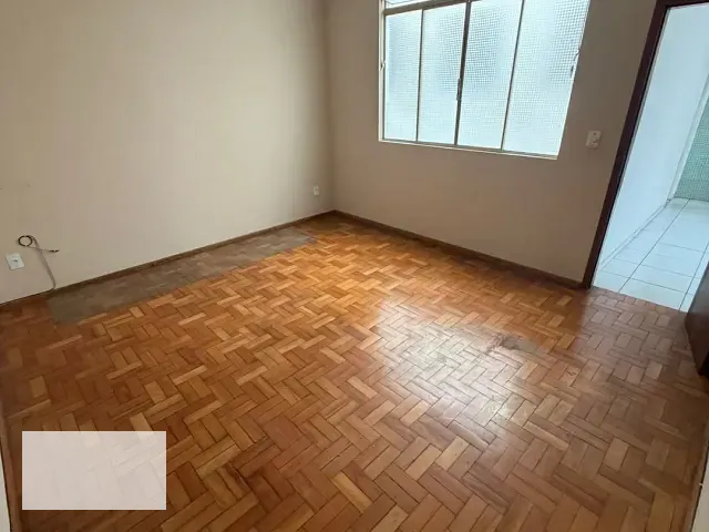Apartamento 2 quartos e 1 banheiro, para alugar, no bairro Centro em Santos Dumont