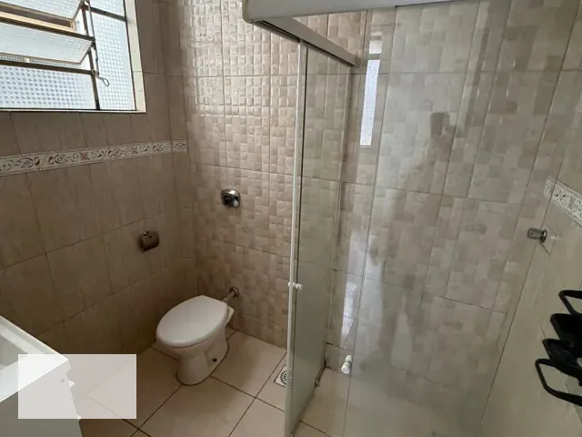 Apartamento 2 quartos e 1 banheiro, para alugar, no bairro Centro em Santos Dumont