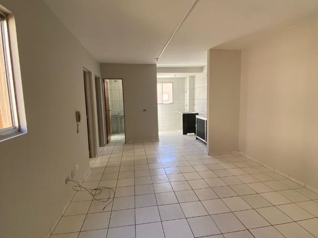 Apartamento 2 quartos e 1 banheiro, para alugar, no bairro Centro em Extrema