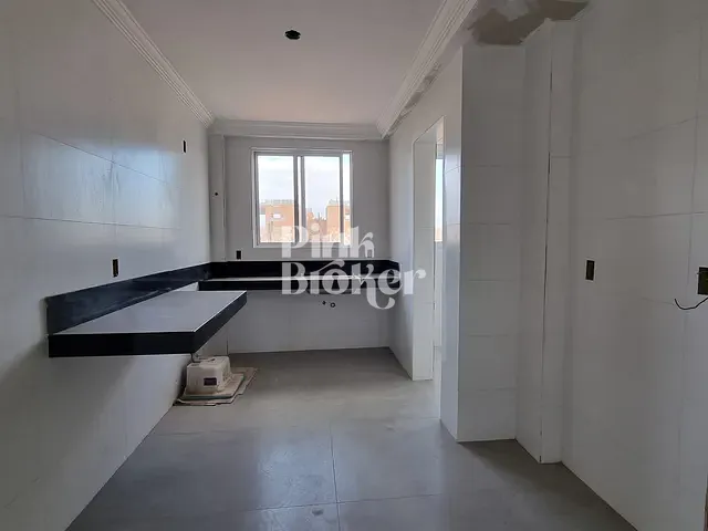 Apartamento com 120m² 3 quartos e 2 banheiros, à venda, no bairro Cabral em Contagem