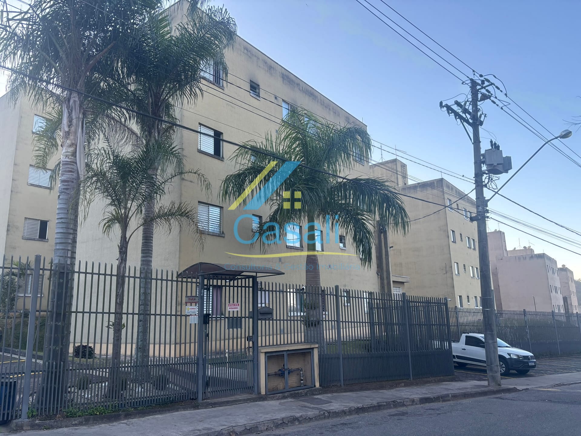 Apartamento à venda com 2 quartos, 45m² - Foto 2