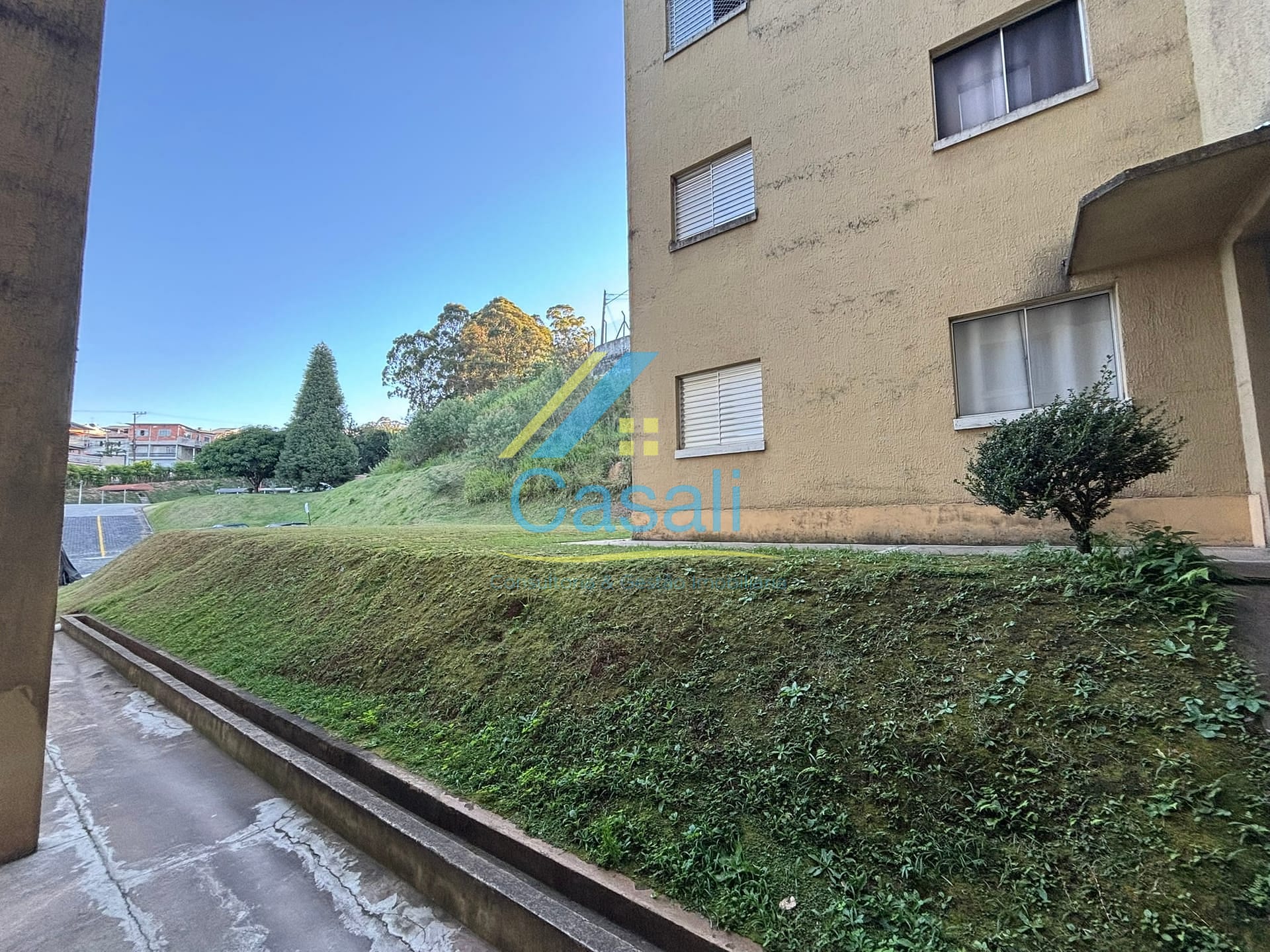 Apartamento à venda com 2 quartos, 45m² - Foto 3