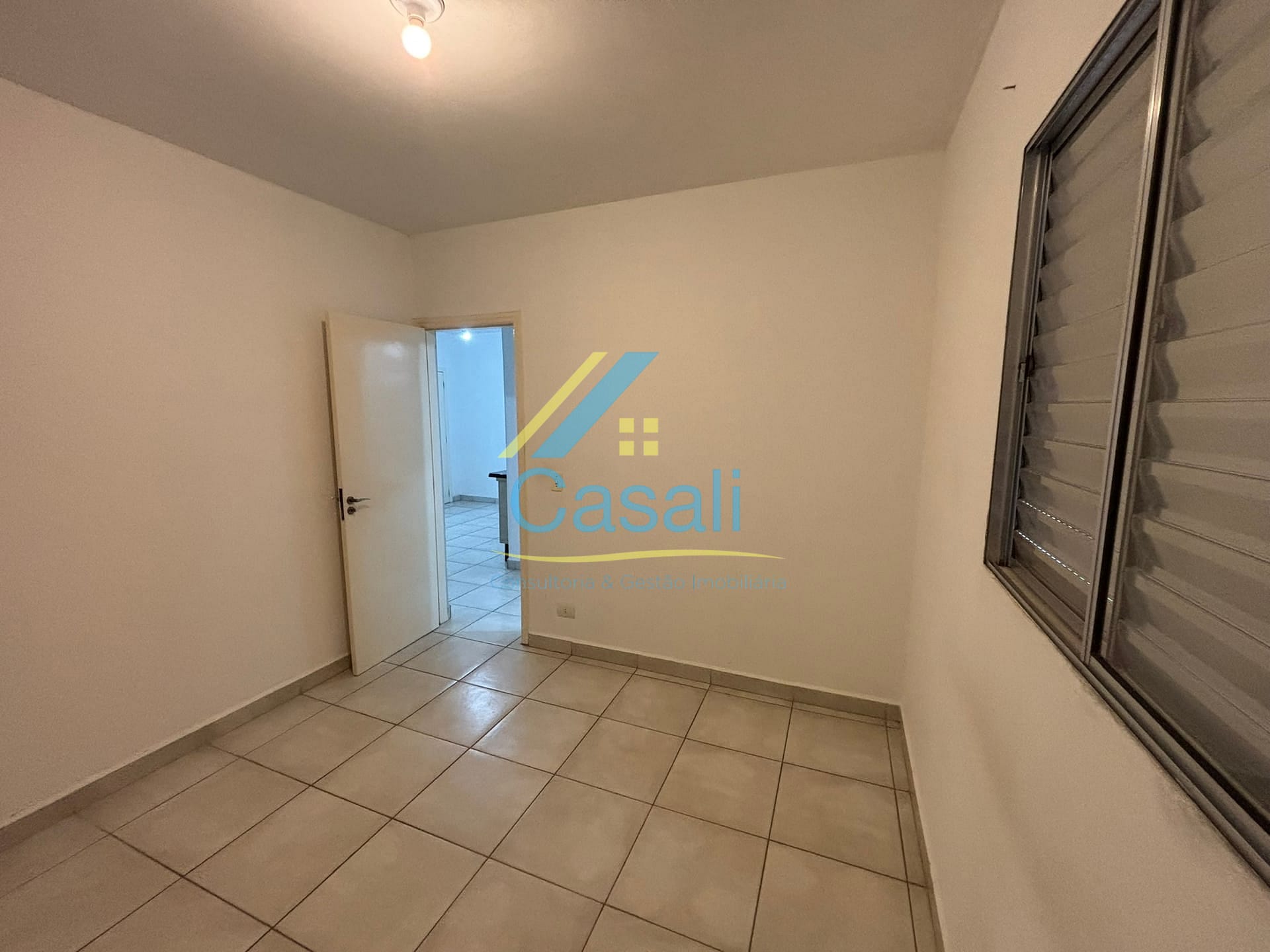 Apartamento à venda com 2 quartos, 45m² - Foto 18