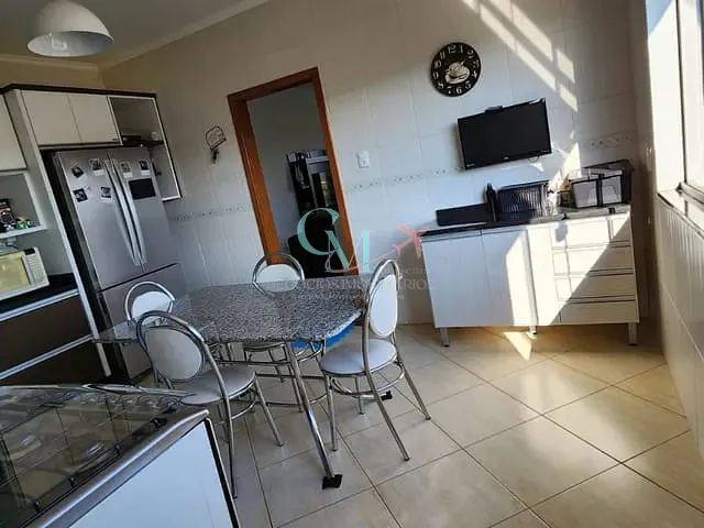 Casa com 280m² 2 quartos e 4 banheiros, à venda, no bairro Centro em Xanxerê